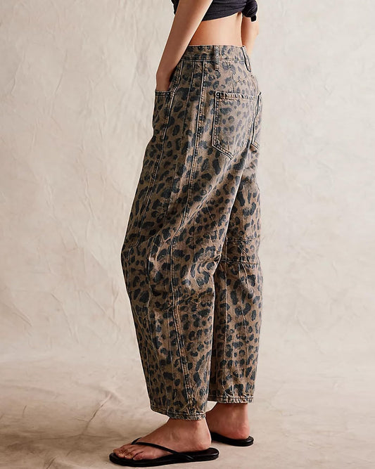 Women‘s Mid Rise Leopard Jeans Y2K Baggy Barrel Wide Leg Cropped Denim Pants