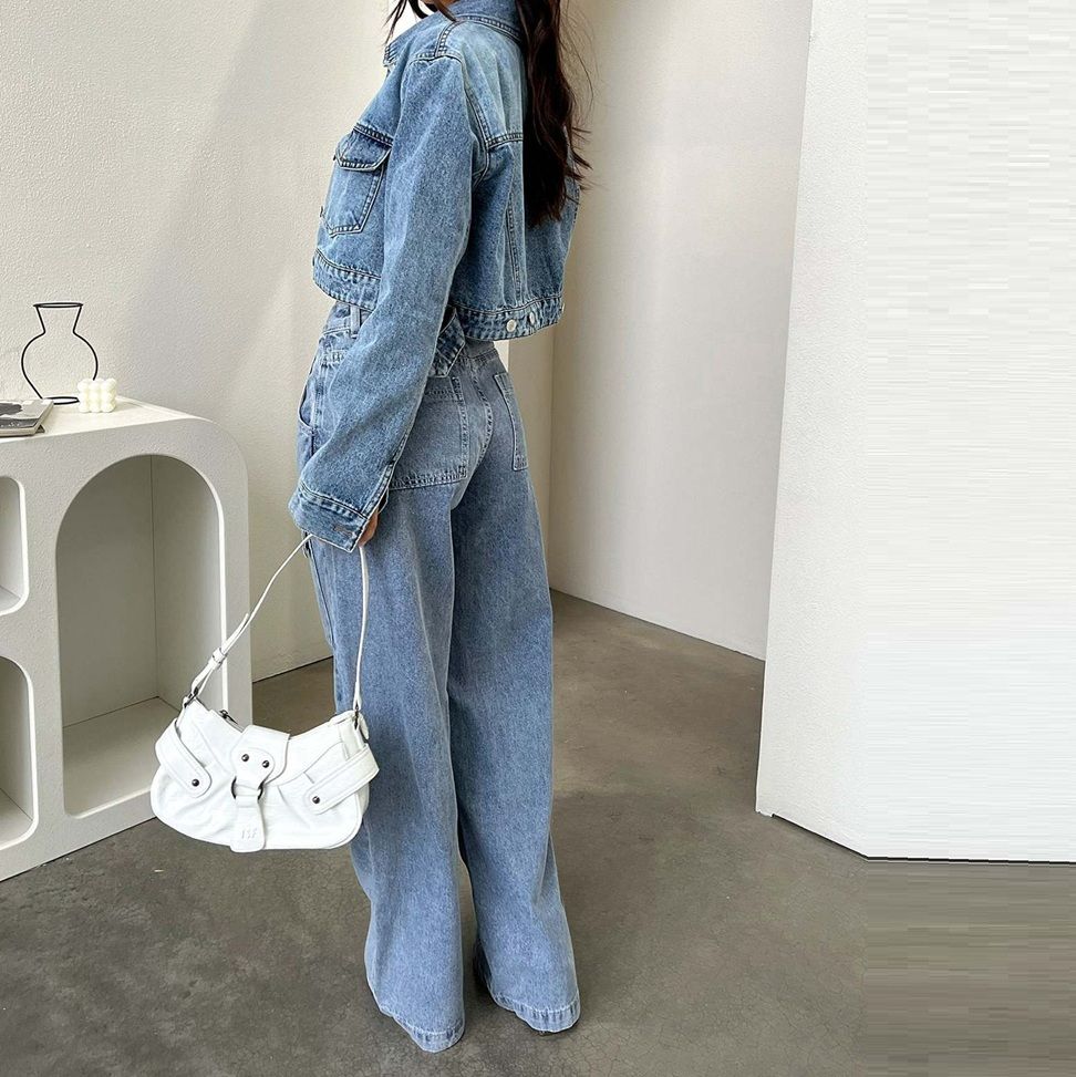 Women's High Waisted Cargo Jeans Straight Wide Leg Stretch Baggy Jeans blue color with back view