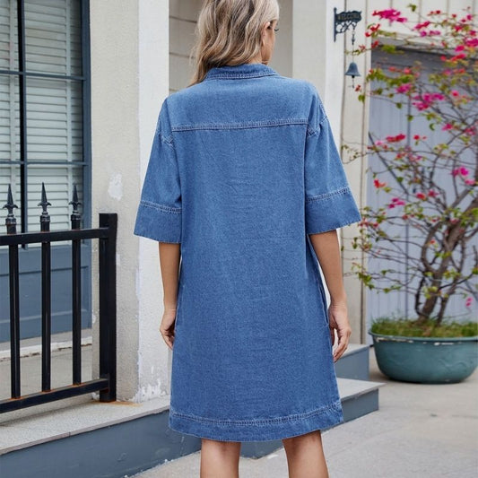 Women¡¯s v neck short sleeve denim midi dress with pockets, back view