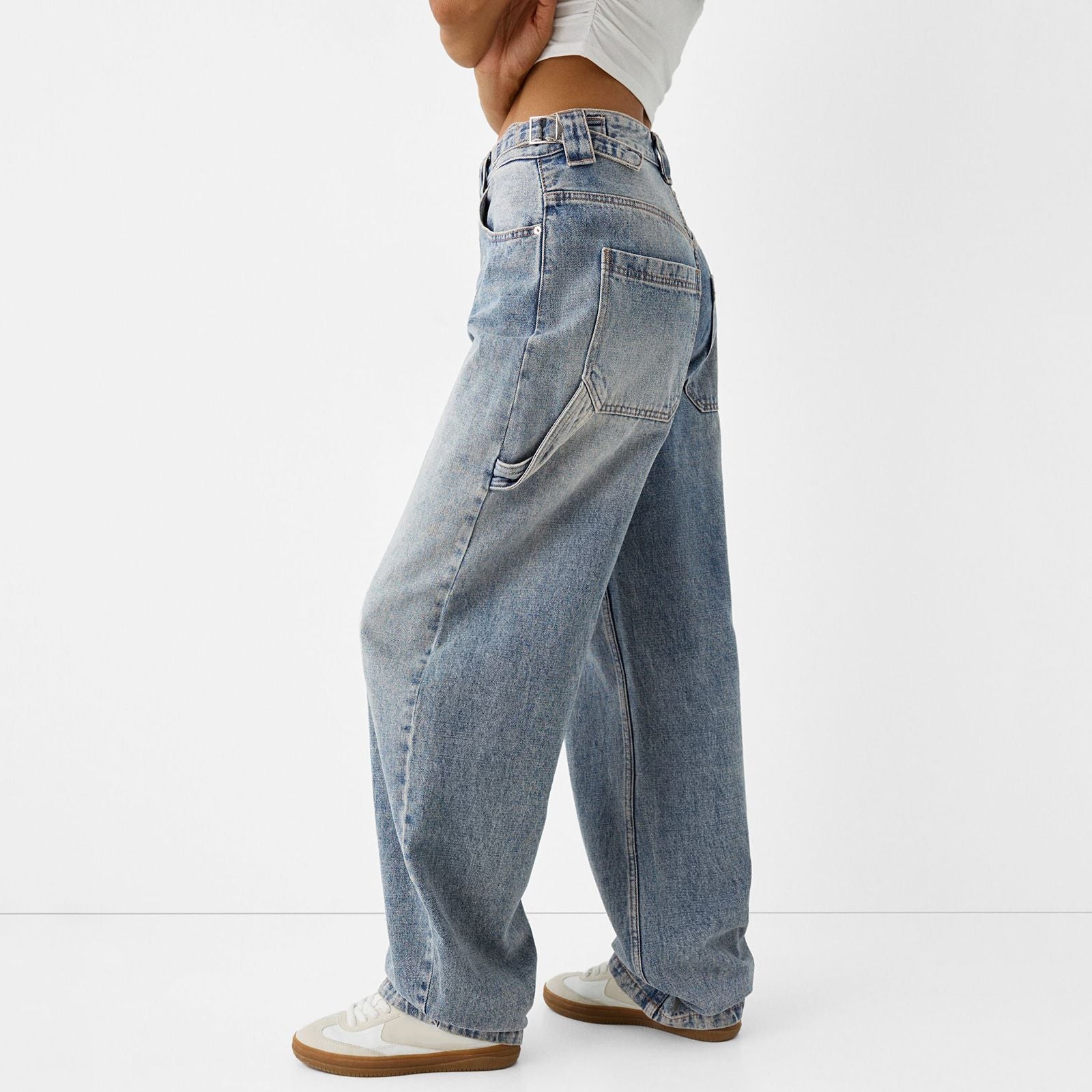 High waisted baggy wide leg jeans for women with cargo pockets denim in blue, side view