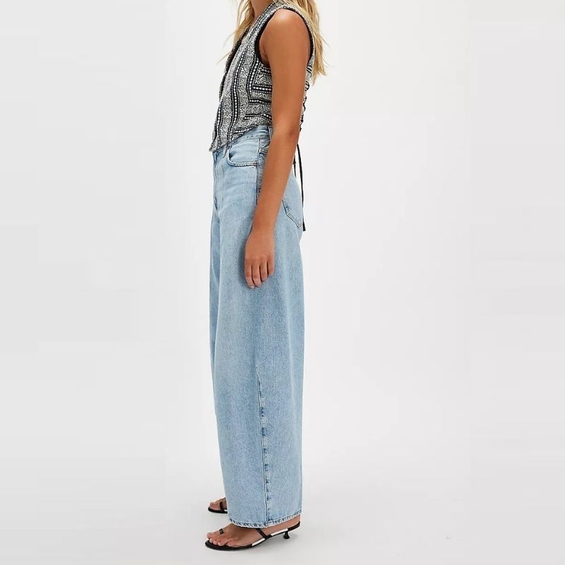 Wide leg baggy jeans for women high waisted front seam loose fit denim in light blue, side view