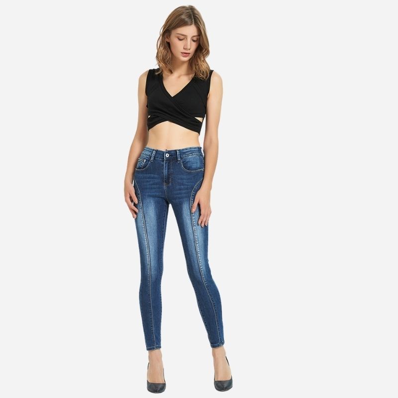 Women cropped slim fit skinny jeans, front view