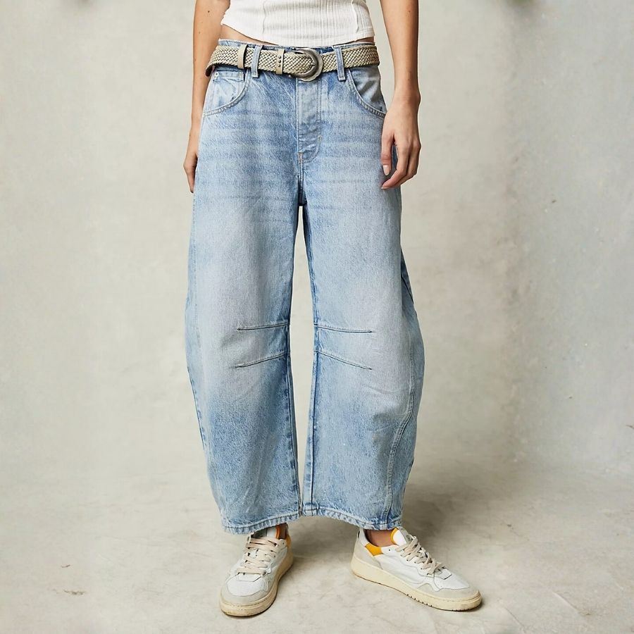 Women’s barrel jeans mid rise wide leg cropped baggy denim pants in blue, front view