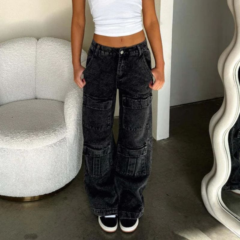 Women's high waisted cargo jeans straight wide leg baggy jeans in black, front view